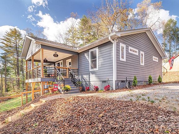 2nd image of 15 Edmond Woods Pl