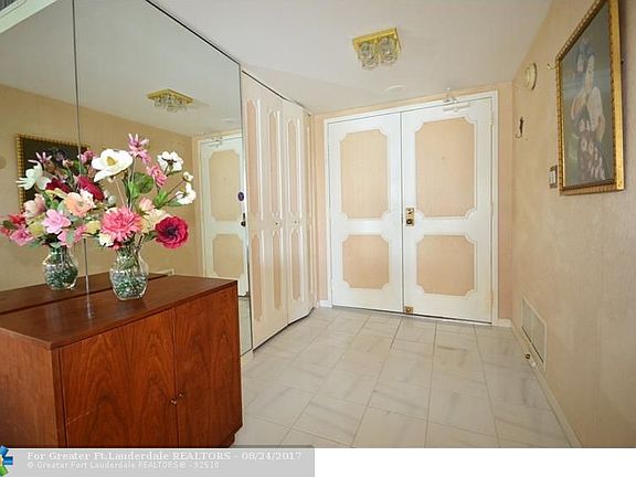 3rd image of 3400 Galt Ocean Dr APT 1904S