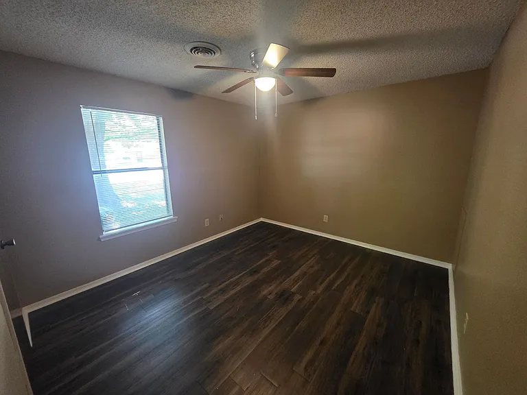 2923-2925 N Sunny Ln #2927 — Photo 6