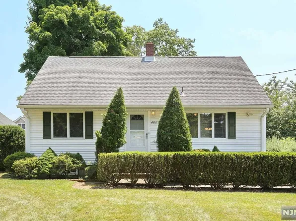 488 Berkshire Rd, Ridgewood, NJ 07450