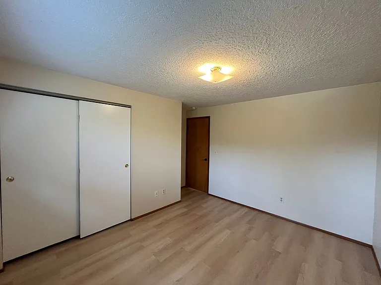 6636 SE Reedway St — Photo 9