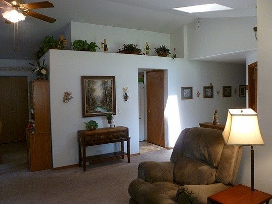 Lighted plant shelves