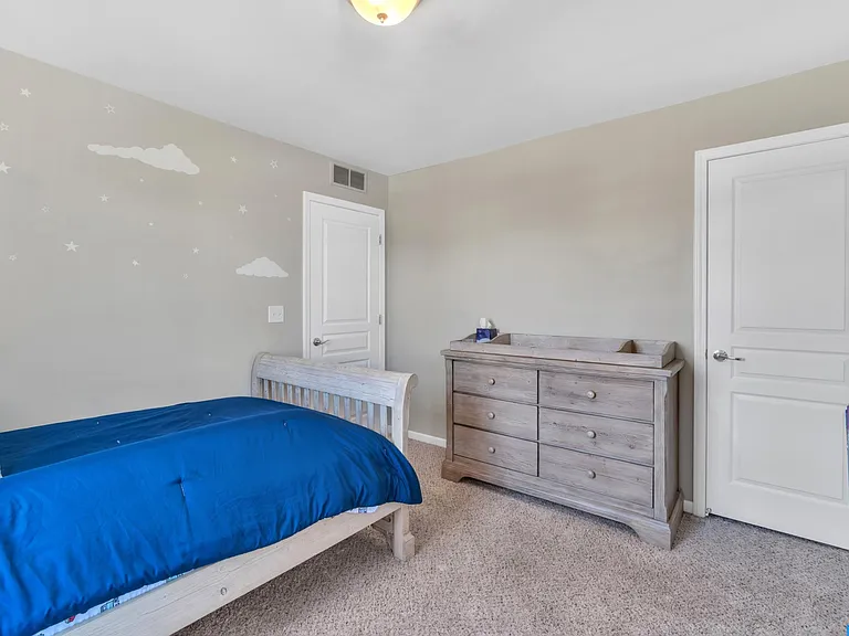15745 Diamante Dr — Photo 48