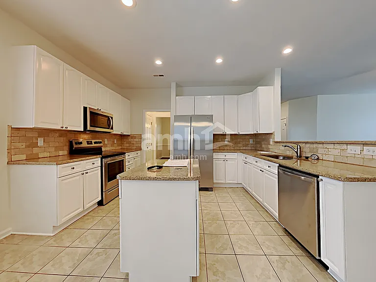 10232 Meadow Crossing Ln — Photo 4