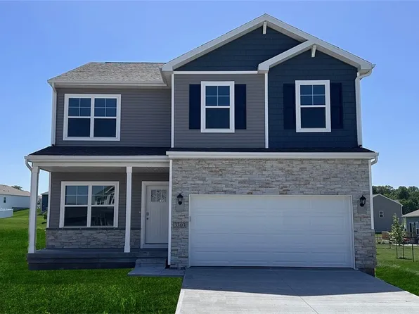 404 Quetzal Dr, Norwalk, IA 50211