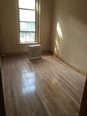 Rented by A Class Realty Long Island City LLC | media 4