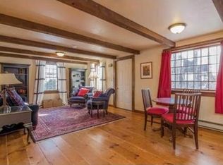 10 Meeting House Ln, Weymouth, MA 02189