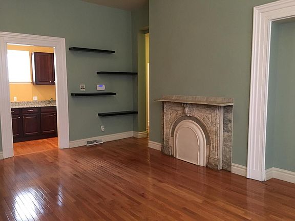 Living/dining room into kitchen