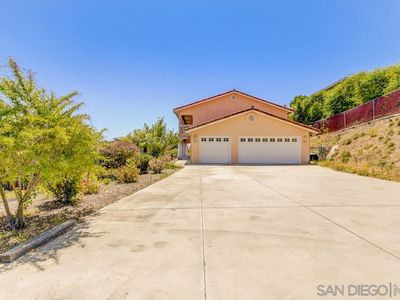 9488 Edgewood Dr, La Mesa, CA, 91941