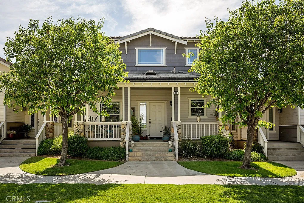 3 bed, 2.5 bath, 1420 sqft, $2,900 — Photo 1