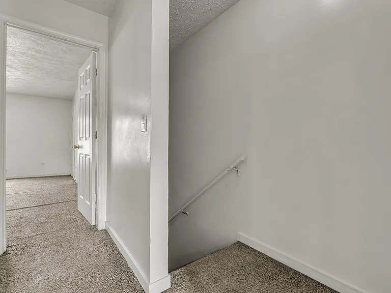 1301 Louisville St — Photo 12