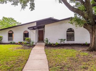 8506 Sikorski Ln, Dallas, TX 75228