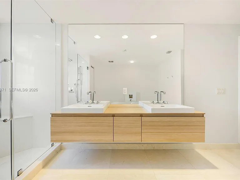 17301 Biscayne Blvd #1704 — Photo 29