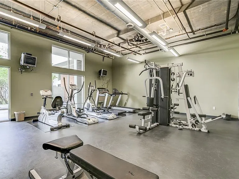 620 Glen Iris Dr NE #425 — Photo 15