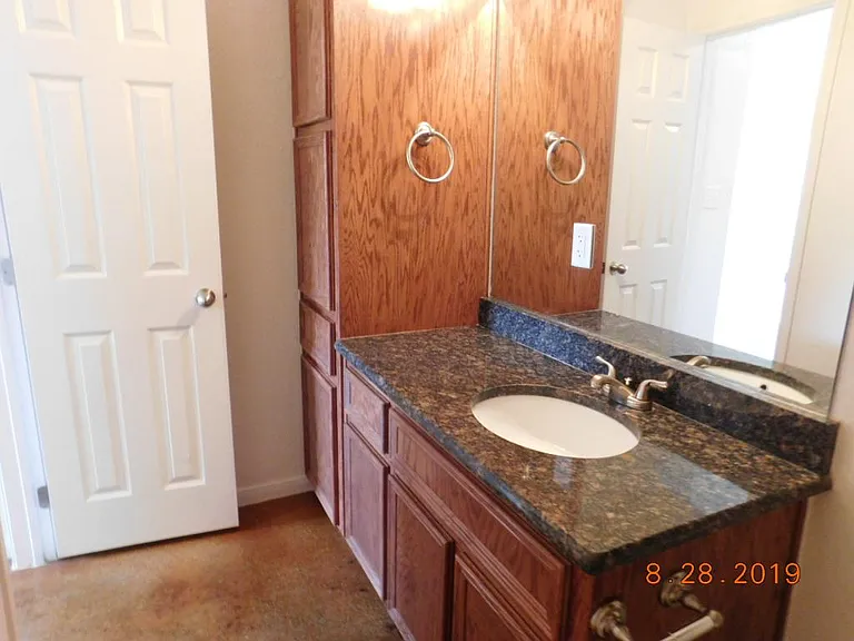 1202 Cavalry Ln #B — Photo 26