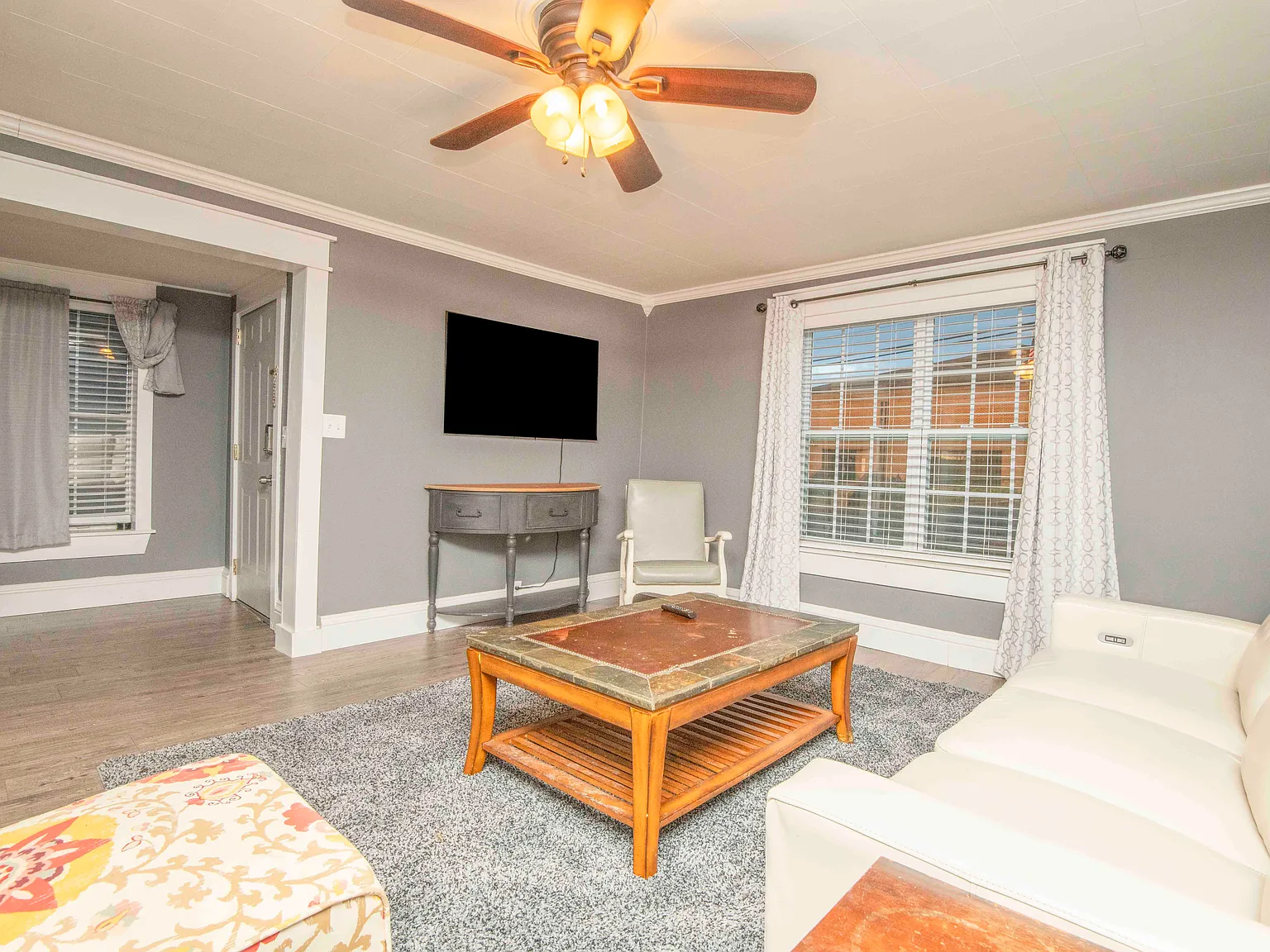2 bed, 1540 sqft, $1,990 — Photo 3