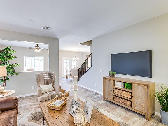 4th image of 2190 W Sunset Surprise Ct
