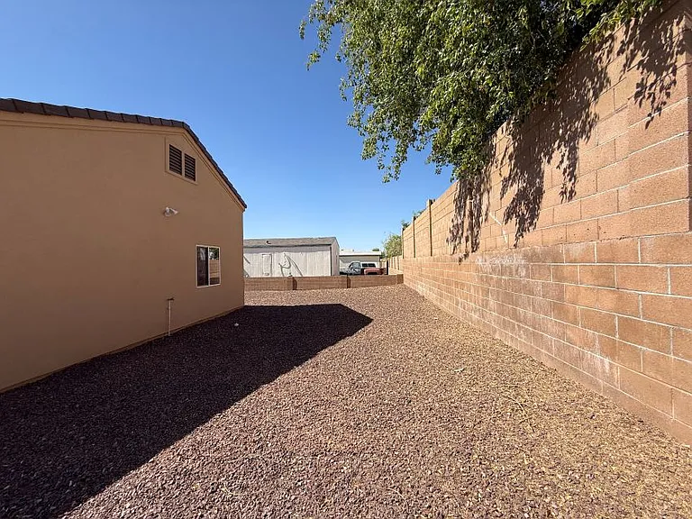 10197 S Monsoon Ave — Photo 26