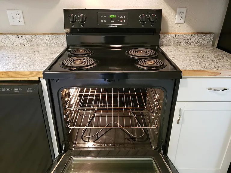 337 N Park Ave — Photo 16