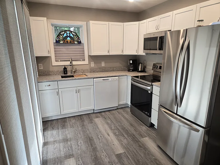 102 Leetwood Ave — Photo 10