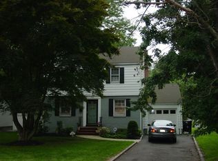 956 Carnegie Ave, Plainfield, NJ 07060