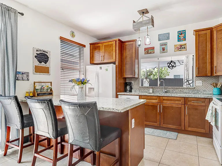 16082 SW 68th Ter — Photo 11