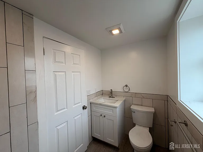 1020 Raritan Ave — Photo 19
