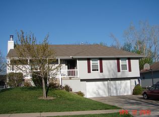 1229 NE Florence Ave, Lees Summit, MO 64086