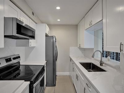 7208 NW 63rd St, Tamarac, FL, 33321