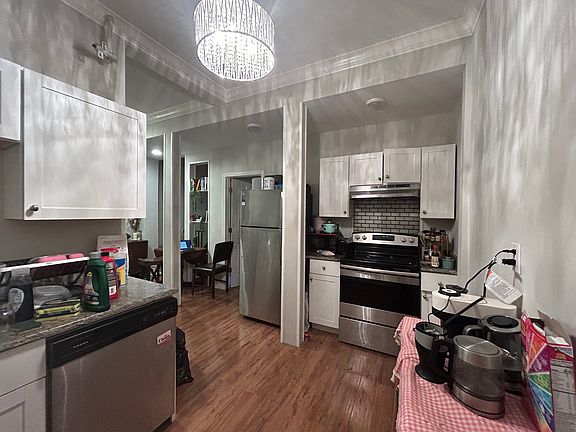 5th image of 1193 Commonwealth Ave APT 2