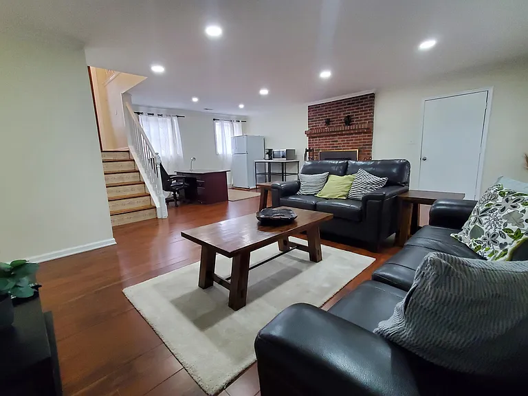 11 Endicott Ln #B2 — Photo 17
