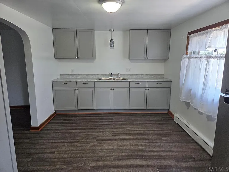 644 S Franklin Ave #1 — Photo 2