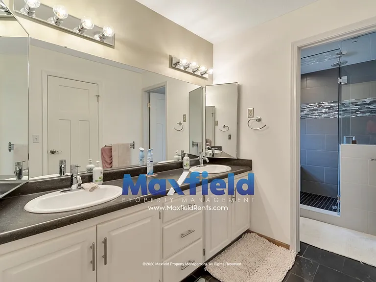 11670 S Hidden Valley Blvd — Photo 14