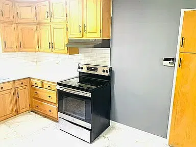 1426 Audubon Road — Photo 3