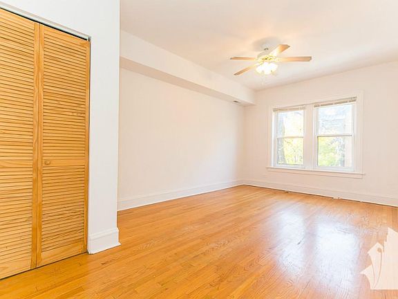 4th image of 2105 N Sedgwick St APT 02