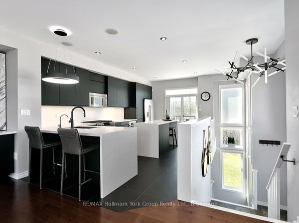 69 Joseph Trl, Collingwood, ON L9Y 0J3