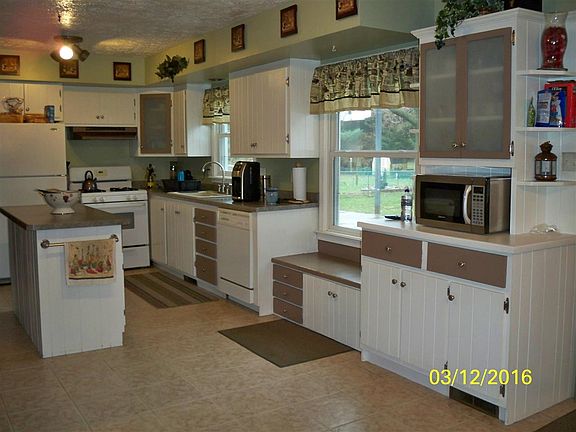 3rd image of 51825 Northfield Dr