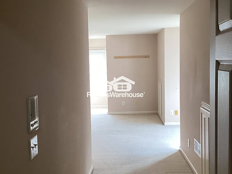 7815 Tintern Trce — Photo 45
