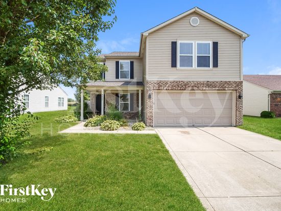 8627 Wheatfield Dr, Camby, IN 46113