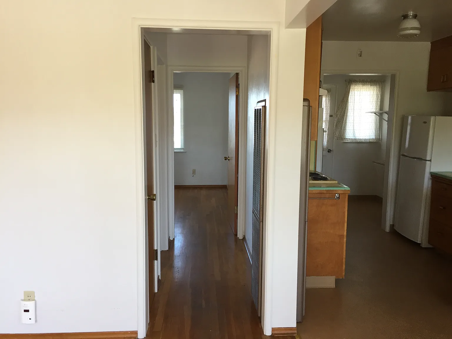 1 bed, 560 sqft, $2,300 — Photo 3