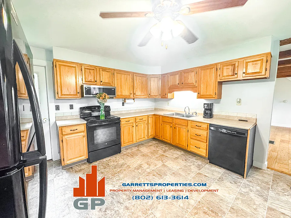403 Hollister Hill Rd