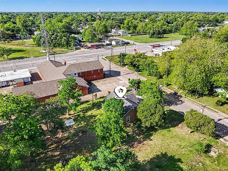 326 S Bell Dr — Photo 23