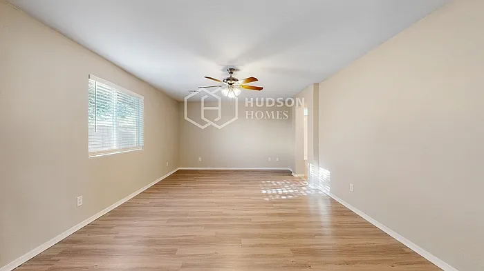 8107 S 5th Ave — Photo 11