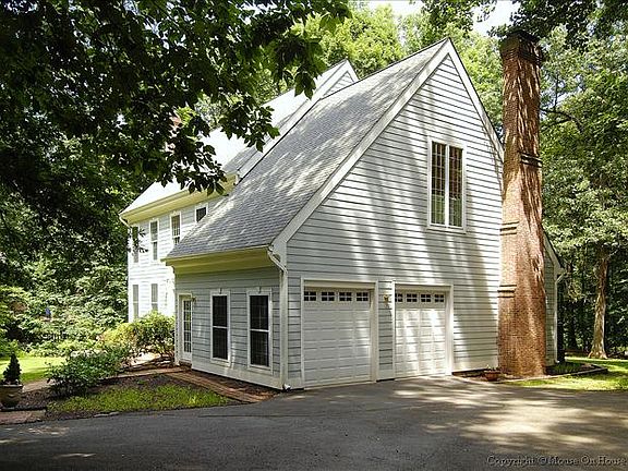 Garage/Circular Driveway