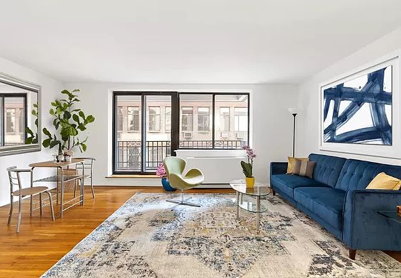 2nd image of 366 W 11th St APT 5D