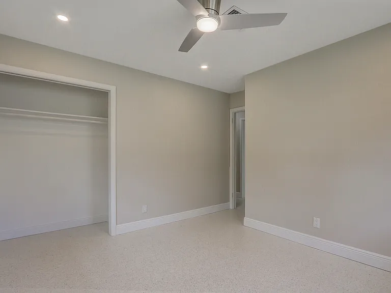 732 Pelican Way — Photo 25