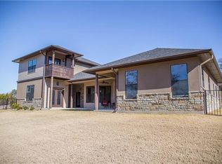 15 Fossil Ridge Ct, Pottsboro, TX 75076