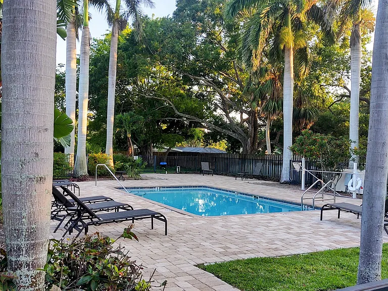2208 Bahia Vista St #F1 — Photo 6
