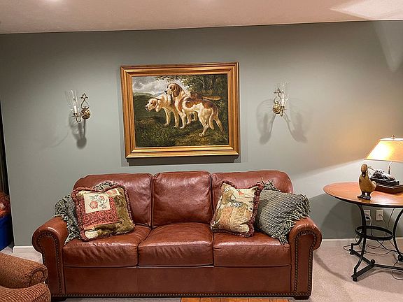 4th image of 2893 Stratford Way