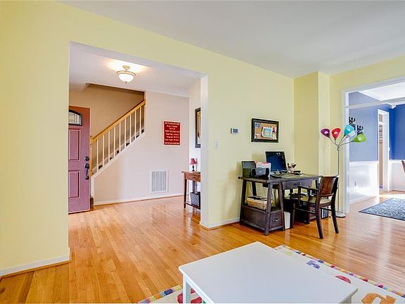 5th image of 11044 Stonefield Ct